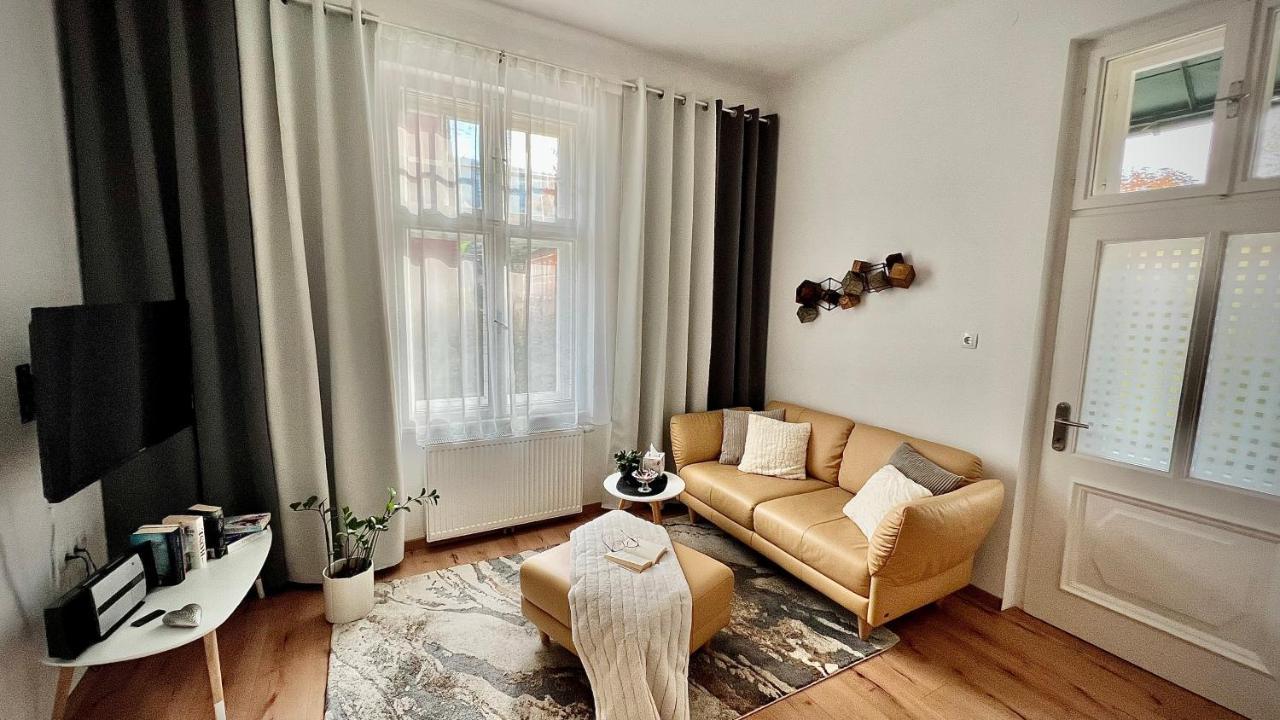 Apartment Im Grunen Леобен Экстерьер фото